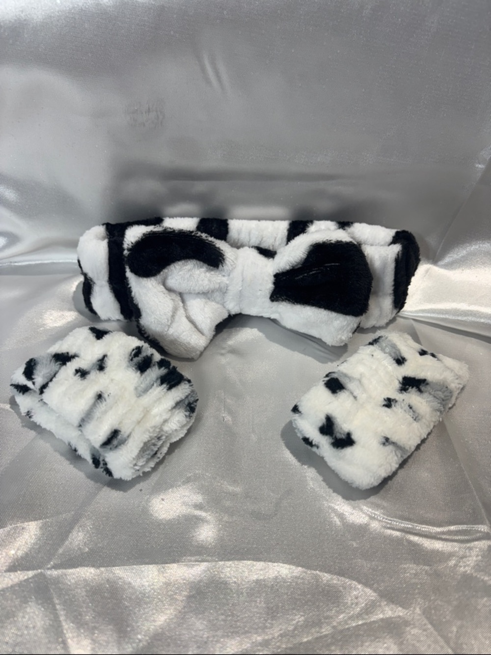 Plush Black and White Bow Headband & Wristbands Set - Kids Accessories